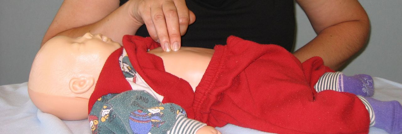 Herz-Lungen-Wiederbelebung bei Säuglingen und Kleinkindern Herz-Lungen-Wiederbelebung bei Säuglingen und Kleinkindern